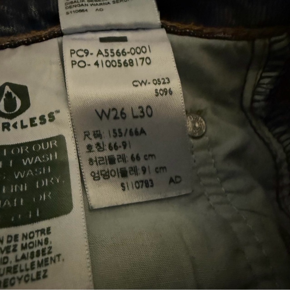Levi’s Low Loose Jeans - Picture 5 of 6